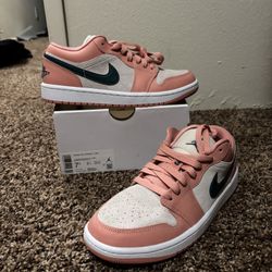 Jordan 1 Low Size 7.5 Women’s