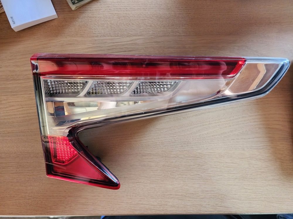 2019 Acura RDX RIGHT Inner Tail light