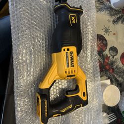 Dewalt Saw