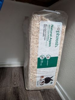 Open Aspen Pet Bedding Bag