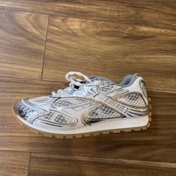 Bottega Veneta Orbit White & Silver 