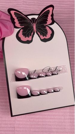 press on toenails pink nude black French tips handmade custom gel