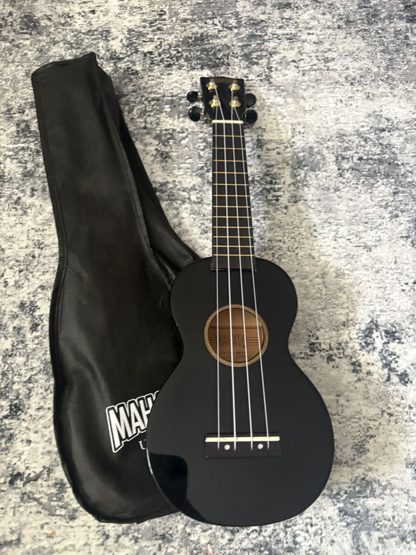 Ukulele (MAHALO)