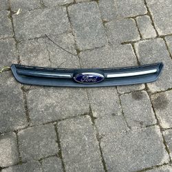 13 Escape Grill