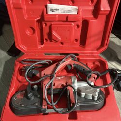 Milwaukee Compact Band Saw
