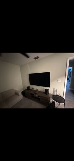 LG C2 OLED TV 65 inch