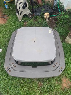 Little tikes table