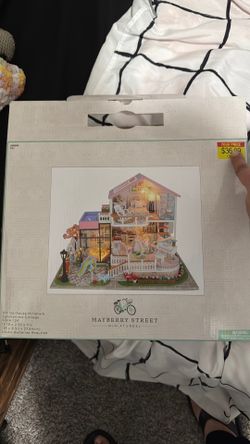DIY doll house miniature summer time cottage