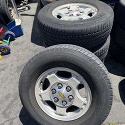 CHEVY SILVERADO/TAHOE OEM WHEELS AND TIRES
