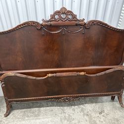 Queen size victorian bed