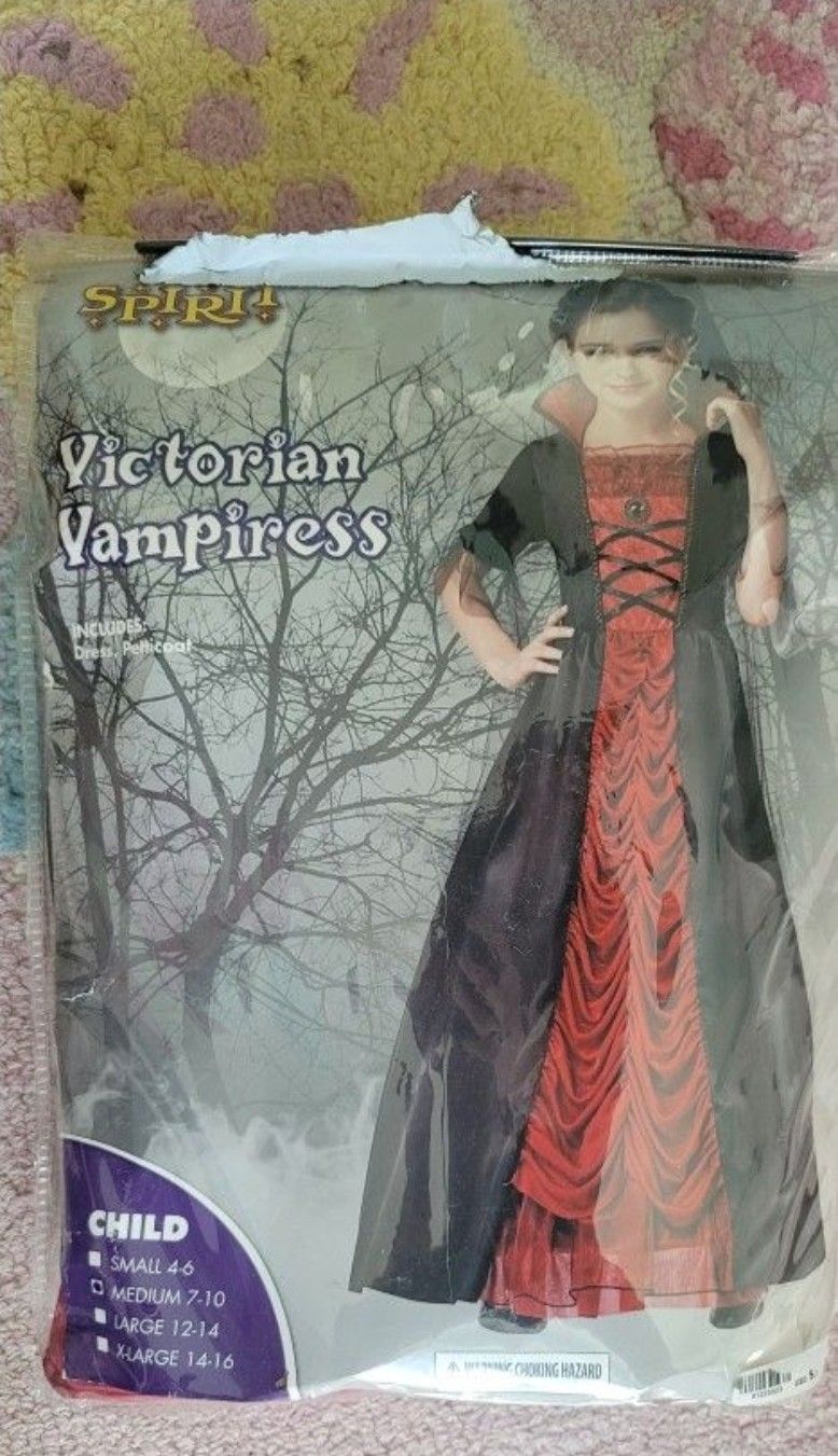 Victorian Vampiress Costume