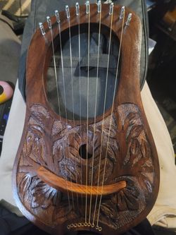 Hand-Carved Wooden Lyre Harp 10-String with case