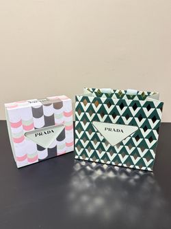 Prada hand cream&lip balm Gift set