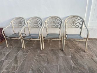 Set of 4 aluminum patio outdoor chairs.