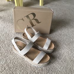 Charlotte Russe New Women’s Size 9 Wedge Shoes Taupe 