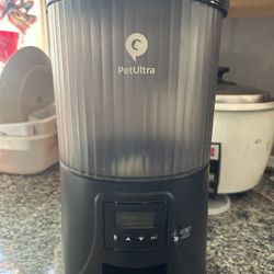 Used Pet Feeder Pick Up At 91730