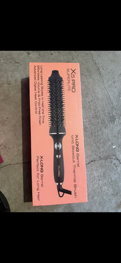 the X5 Pro Superlite X-Long Barrel Ionic Blowout Thermal Brush