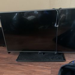 42 “ LG TV