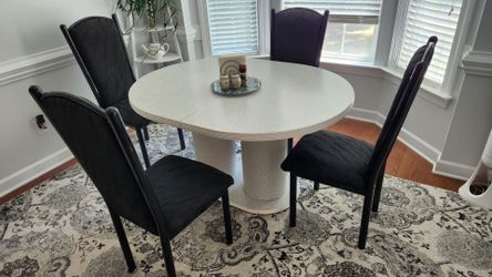 Kitchen table
