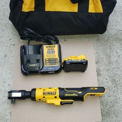 Dewalt 12v Ratchet Wrench Set 3/8 Includes Battery  And Charger Brand New 