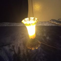 Vintage Fluted Design Lamp With Bronze Base