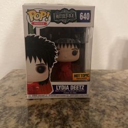 Lydia deetz best sale funko pop