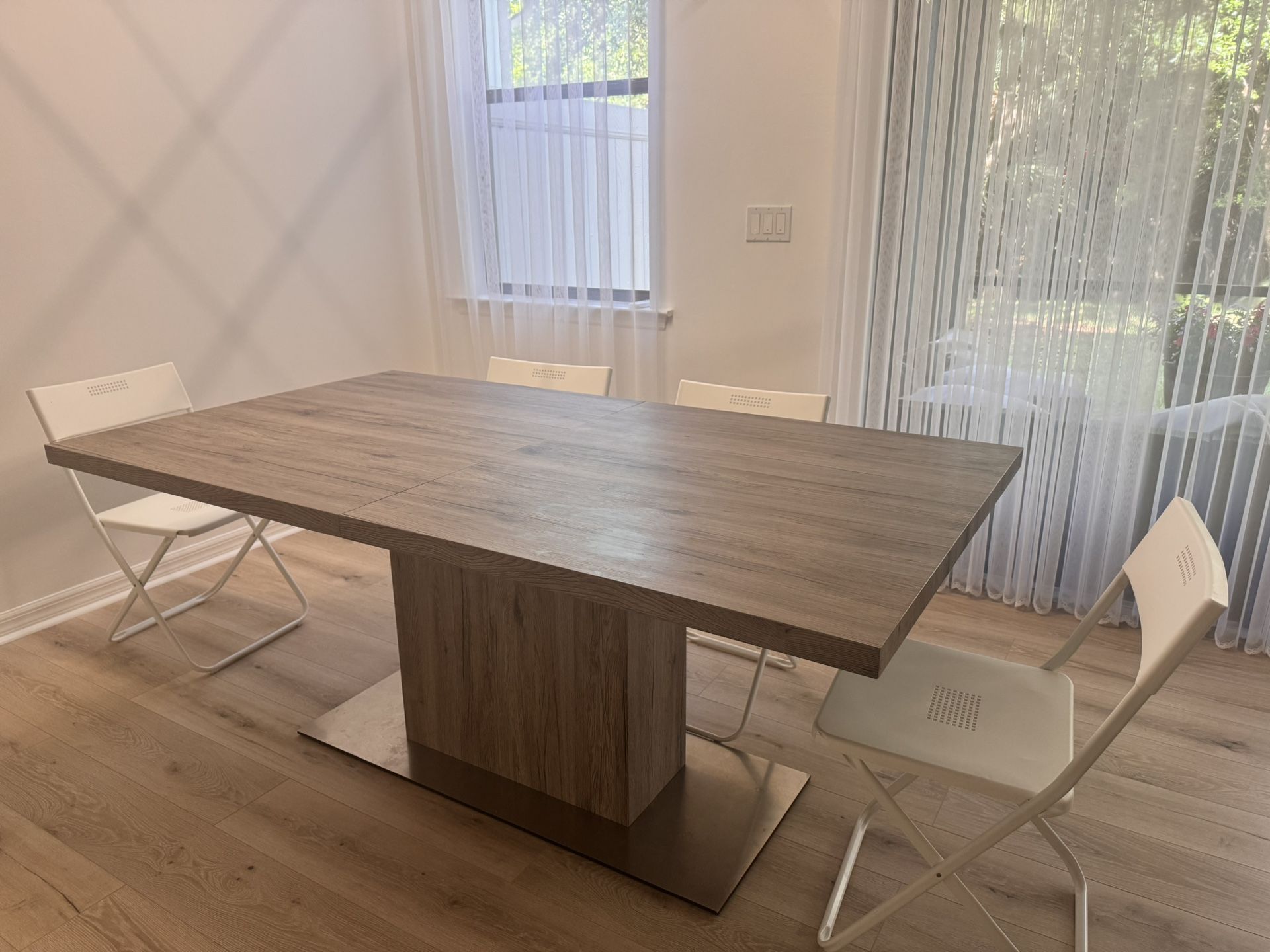 Dining Table Extendable seats 8-12