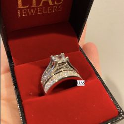 New 18k White Gold Wedding Ring Set 