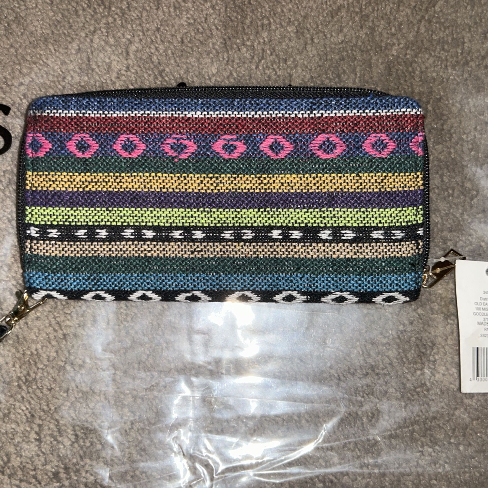Embroidered Wristlet Wallet