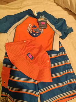 Boys size 6 brand new swim wear spf 50