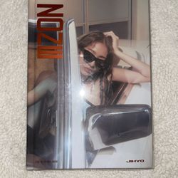 JIHYO 1st Mini Album ‘ZONE’