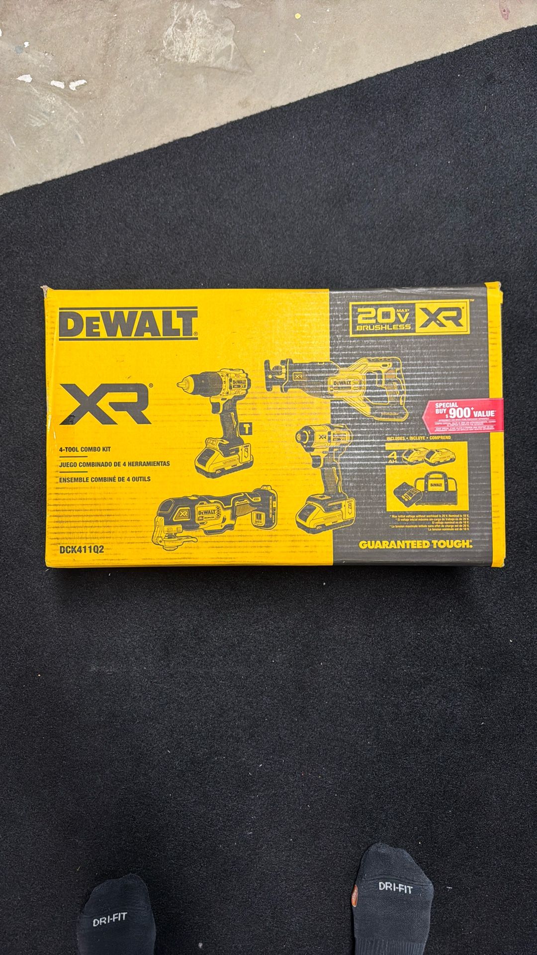 Dewalt 20V MAX Lithium-Ion Cordless 4-Tool Combo Kit with (2) 4.0 Ah Batteries and Charger