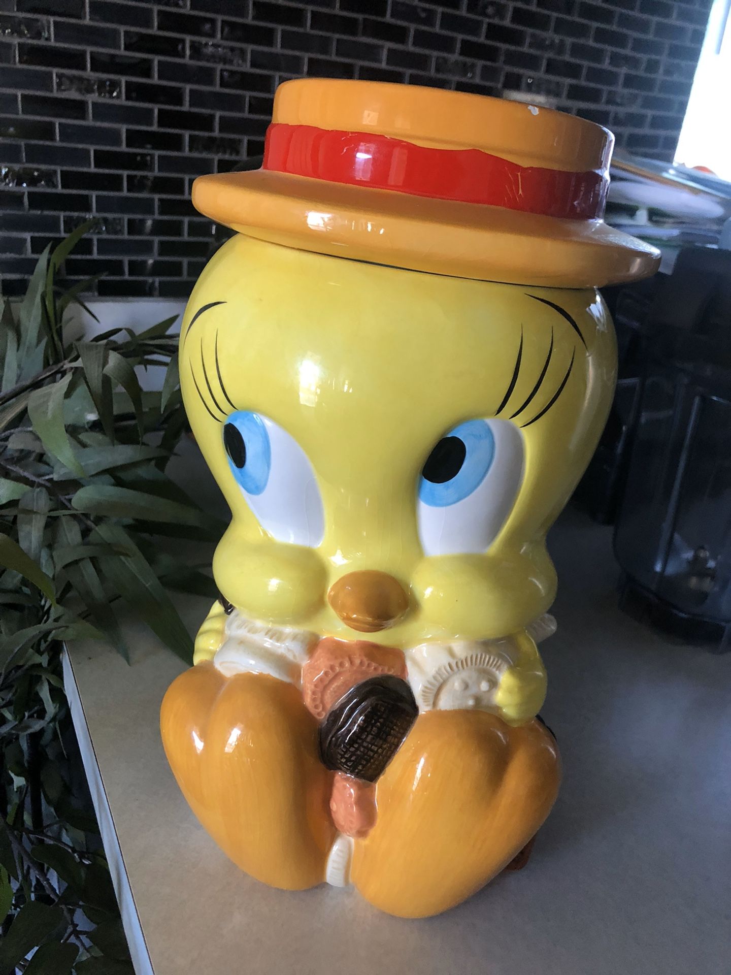 Vintage tweety bird cookie jar