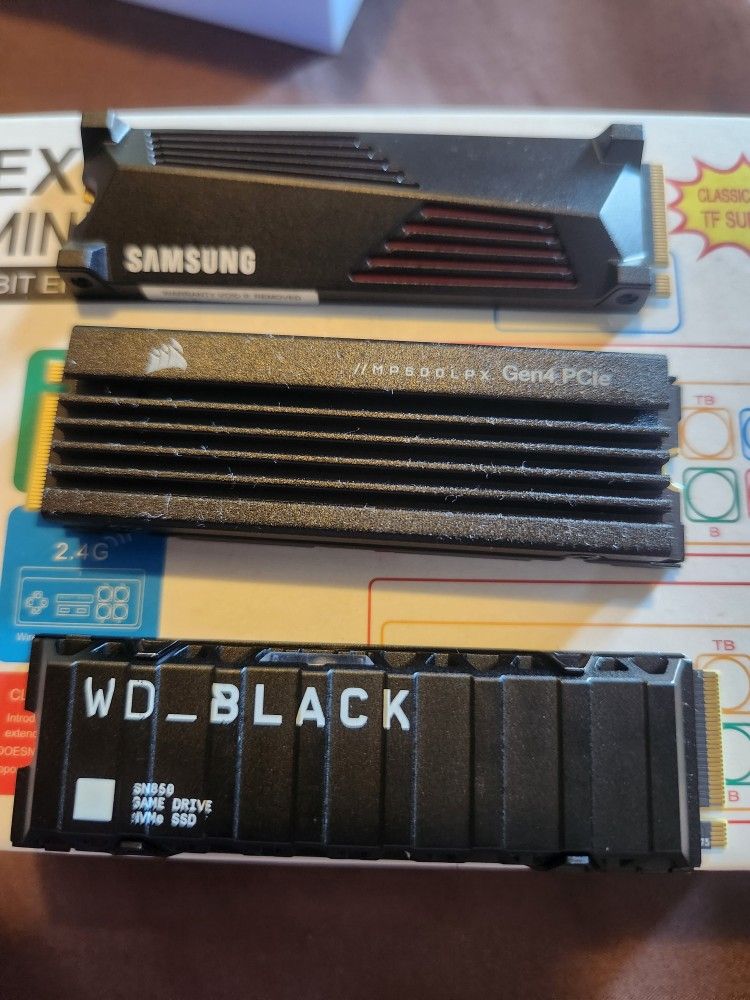 Samsung 990 Pro 4TB M.2 NVMe Internal SSD PS5 PC / 2Tb Corsair MP 600 PlayStation 5/ WD 2TB SN850