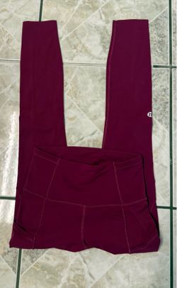 Lululemon Leggings with Side Pockets Size 2
