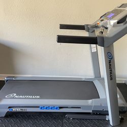 Nautilus T614 Treadmill Walk/Run/Jog Trainer Exercise Machine Workout Fitness Folding