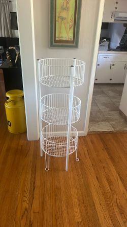 Round metal closet storage