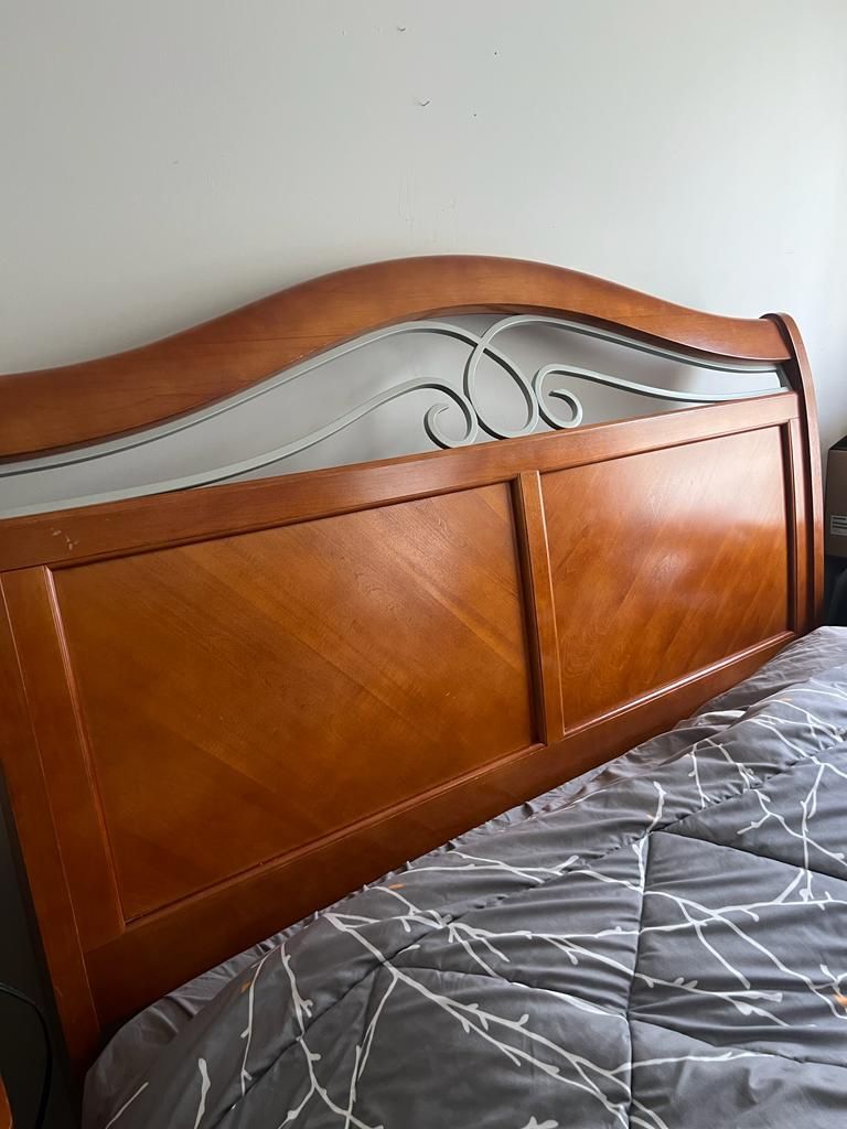 6 Piece Queen Bedroom set