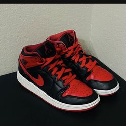 Nike Air Jordan  Size 5Y