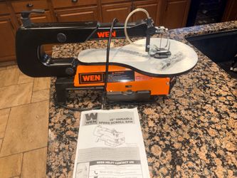 WEN 3921 16'' Scroll Saw Variable Speed 2-Direction w/ Work Light