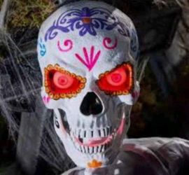 5' tall Day of the Dead sugar skull ultraposeable skeletons Home Depot new w tags Halloween