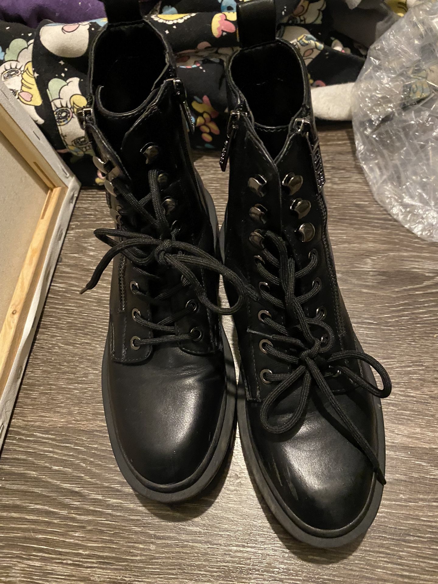 Guess Ferina Combat Boot