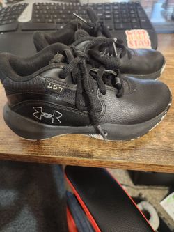Little boys under armour shoes size 12.5
