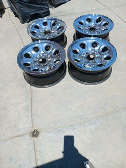 Rims 17x7.5 Chevy  6 lugs