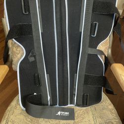 Free Tri-panel Knee Immobilizer Brace