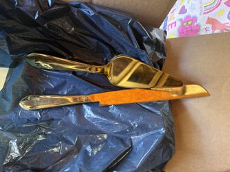 Cake utensils