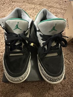 Youth Size 3 Jordan 3