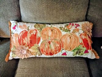 Beautiful large lumber Holiday Pumpkin Throw Pillow