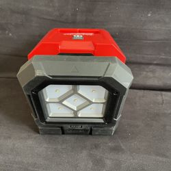 Milwaukee M18 Rover Light 1500 Lumens Read Profile