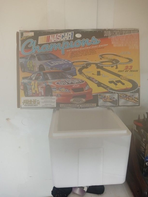 NASCAR Champions Ho Scale Slot Racing